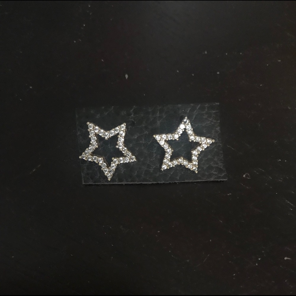 Star gold earrings